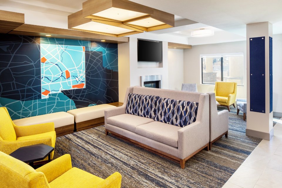 Holiday Inn & Suites Los Alamos Entrada Park — project photo